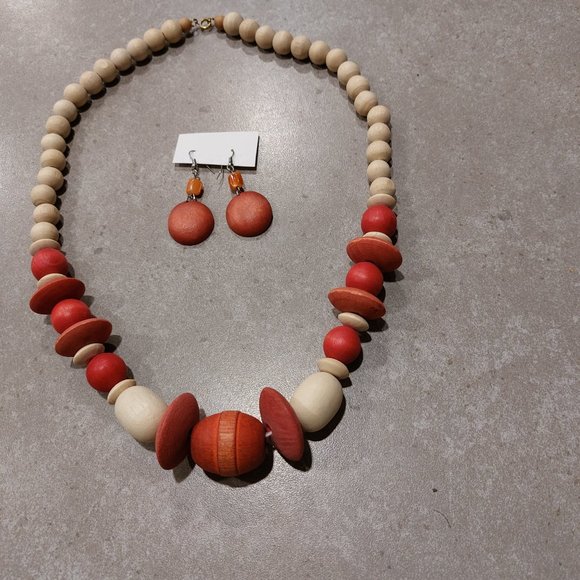 Fashion Jewelry Women's Wood Beads Necklace Set - Ivory/Orange/Red - NWT - Picture 2 of 4
